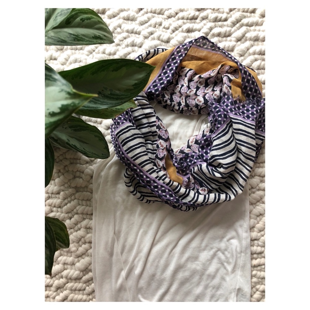 🌿Tory Burch Scarf